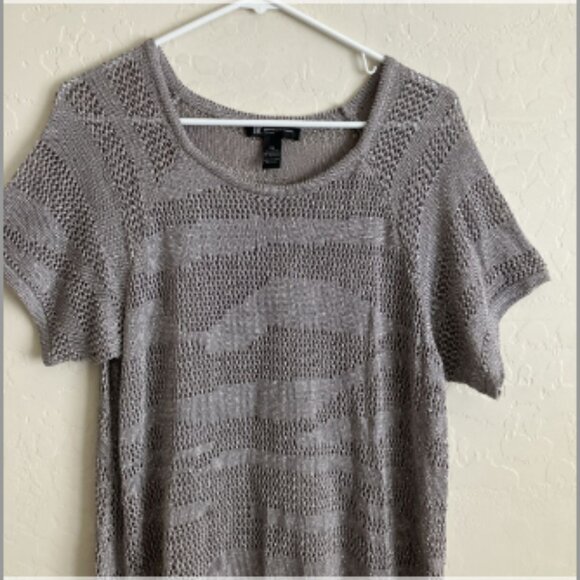 Pullover Sweater Womens 0X Gray Silver  Short Sleeve Knit Light Asymmetric - Picture 1 of 11